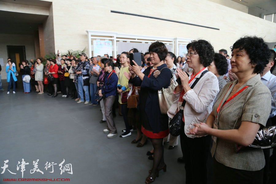 杜明岑从艺60年艺术大展在天津美术馆开幕开幕，图为开幕式现场