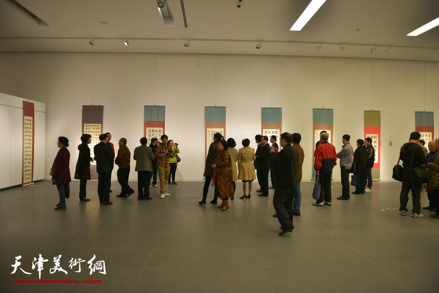 王冠峰百种书法作品展11月1日在天津美术馆开幕，图为书展现场。