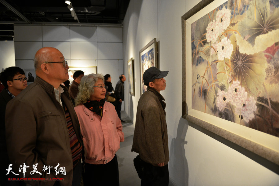 《行者无疆——中国当代水墨名家邀请展》11月5日在天津美术馆开幕。图为展览现场。