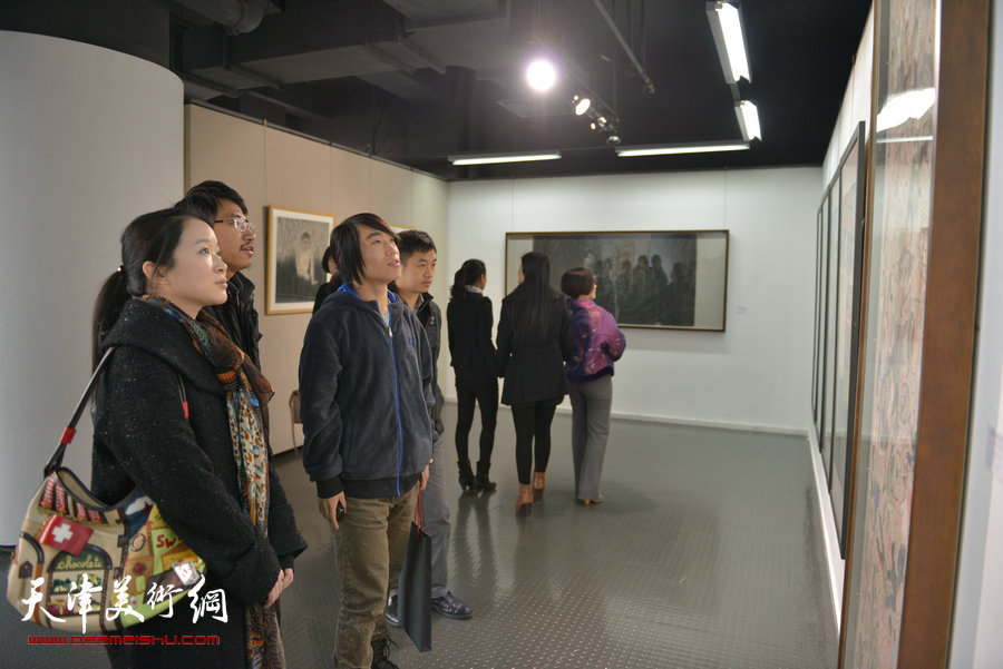 风晴·师范—天津美院国画系青年教师作品展开幕，图为展览现场。