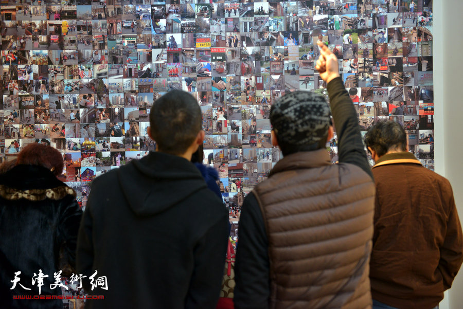 尚金凯“都市寻梦”城市艺术沙龙展在梅江国际艺术馆展出，图为画展现场。