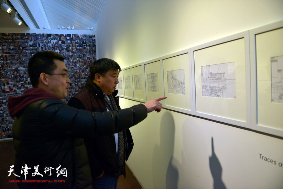 尚金凯“都市寻梦”城市艺术沙龙展在梅江国际艺术馆展出，图为画展现场。