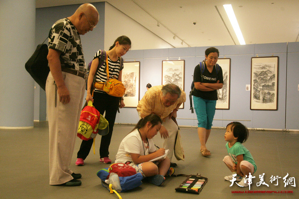 天津首届山水画大展应广大观众要求延长展期