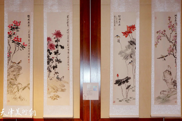 图为“海上丝路传风韵”五彩贝中国画展展出的张永敬作品