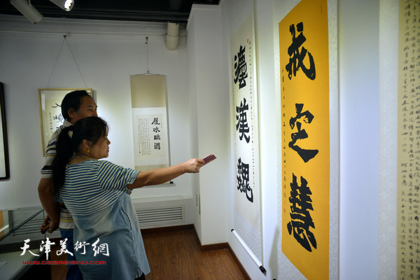 “朱玉生先生书法遗作展”9月24日在鸿德艺术馆开幕。