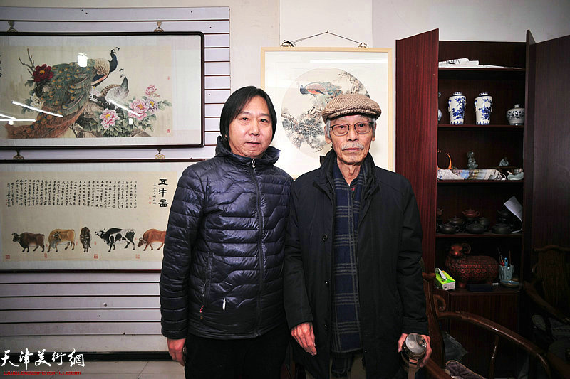 姚景卿、刘长利在画展现场。