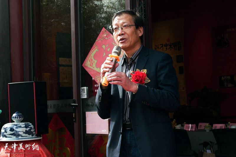 天津茶业协会党支部书记、秘书长谭肇荣致辞。